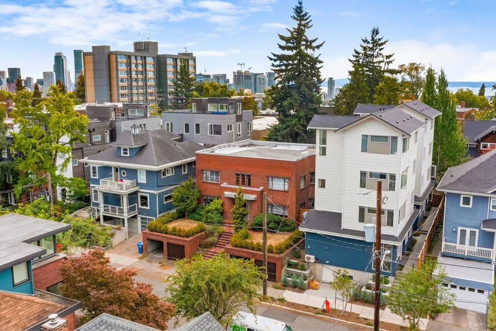 Vermithor'S Bronze Ember Sweet Suite Seattle Kültér fotó